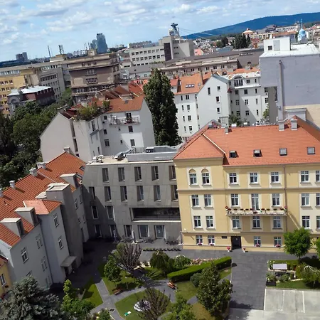 Penzion Centrum Salvator 2*