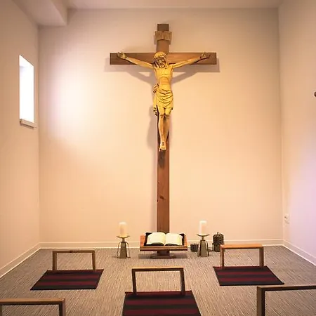 Centrum Salvator بيت ضيافة