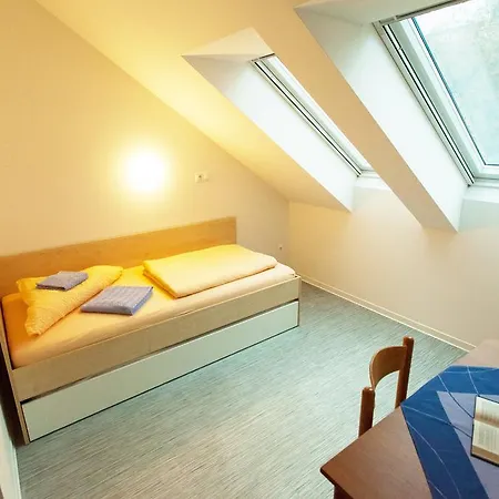 بيت ضيافة Centrum Salvator 2*