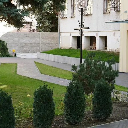 Centrum Salvator بيت ضيافة براتسيلافا